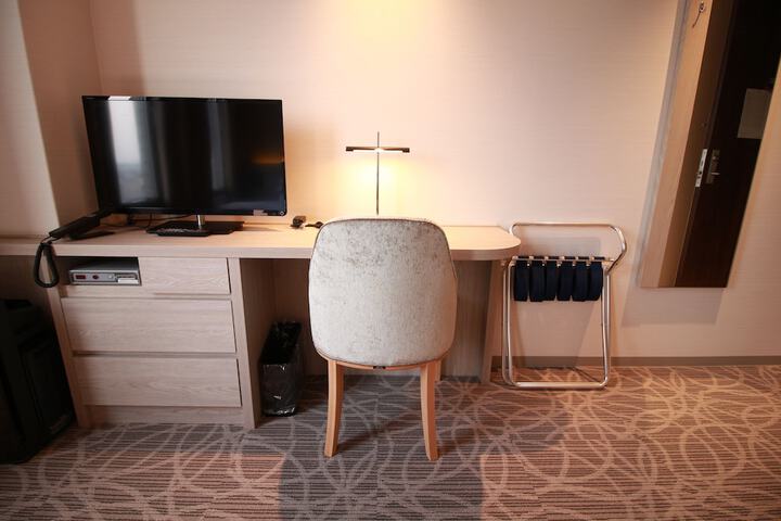 Room 12 of 55