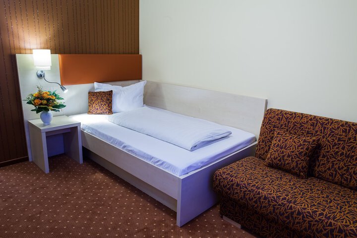 Room 14 of 40