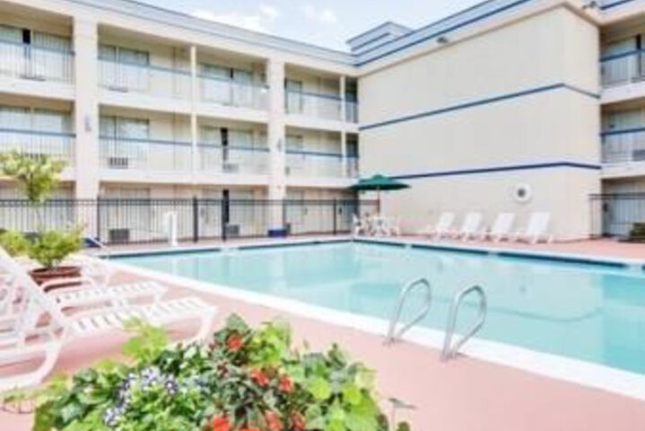 Pool 56 of 70