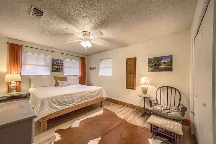 Room 5 of 41
