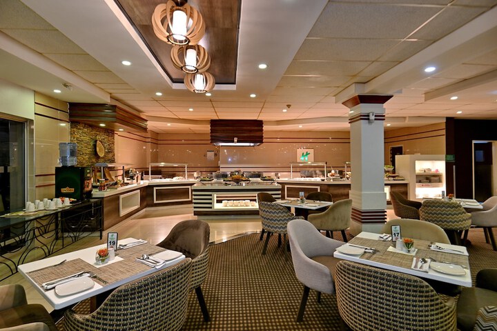 Dining 123 of 184