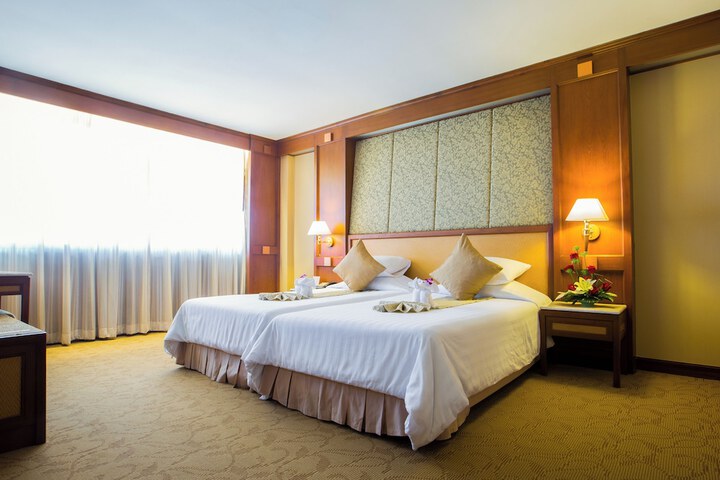 Room 14 of 64
