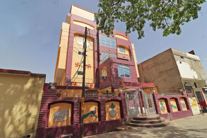 SPOT ON 38000 Vaidehi Bhawan