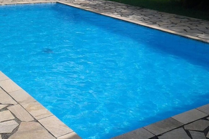 Pool 12 of 48
