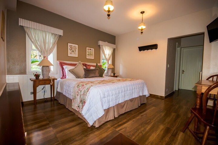 Room 10 of 60