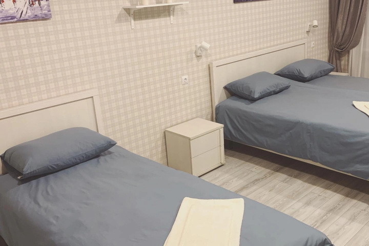 Room 9 of 37