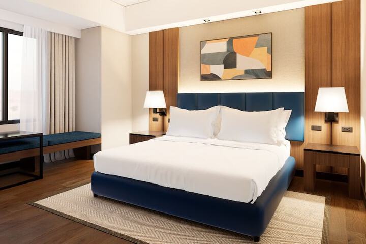 Room 9 of 34