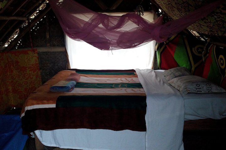 Room 4 of 4