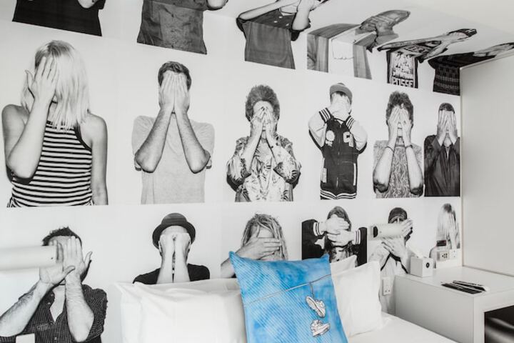 Room 6 of 36