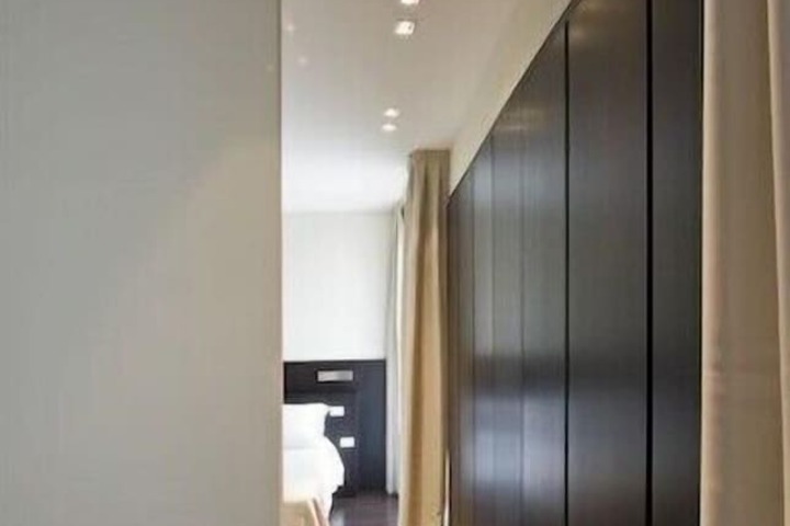 Room 21 of 92