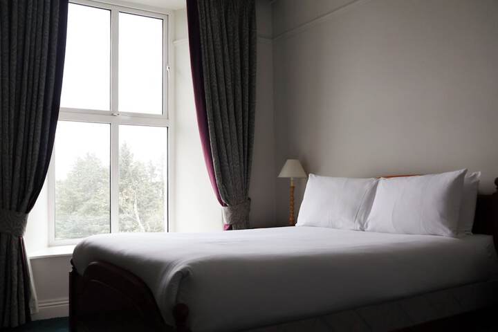 Room 13 of 49