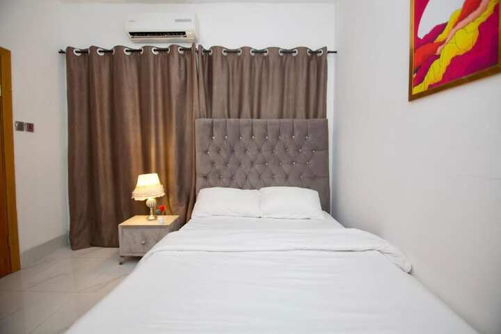 Room 7 of 41