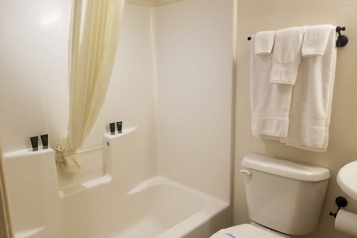 Room 16 of 139