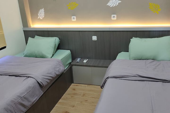 Room 3 of 17