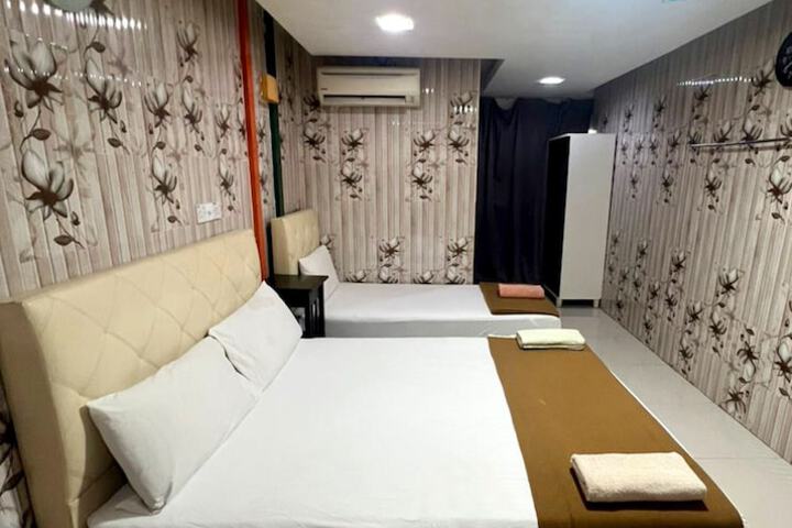 Room 3 of 24