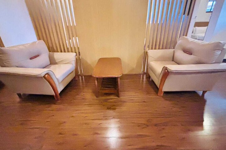Room 16 of 29