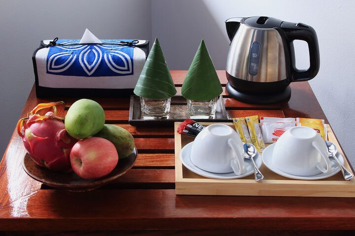 Breakfast/Coffee Service 26 of 49
