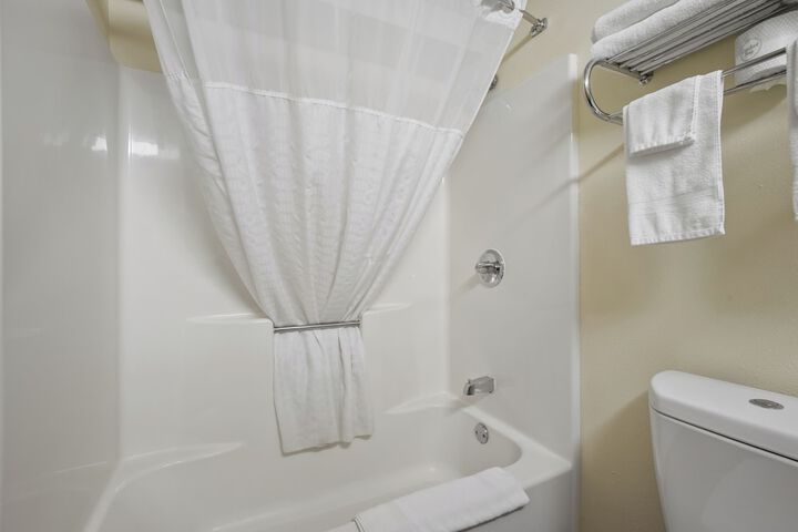 Room 20 of 39