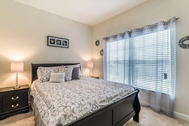 Room 5 of 22