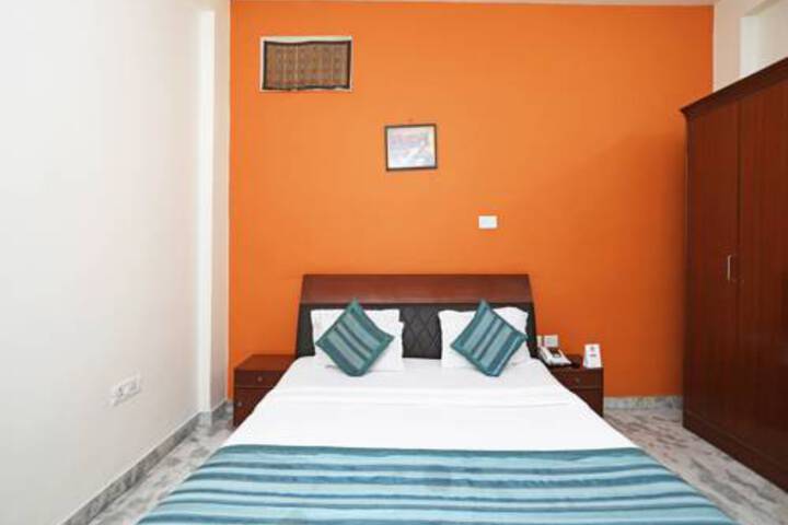 Room 3 of 7