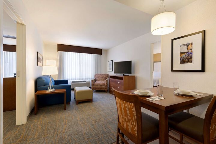 Room 15 of 46