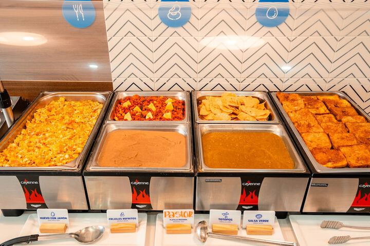 Breakfast/Coffee Service 76 of 90