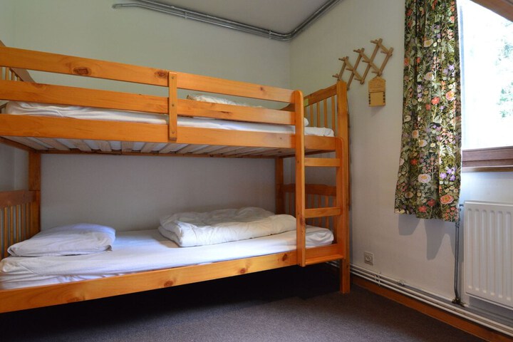 Room 4 of 39