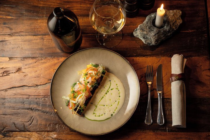 Dining 40 of 62