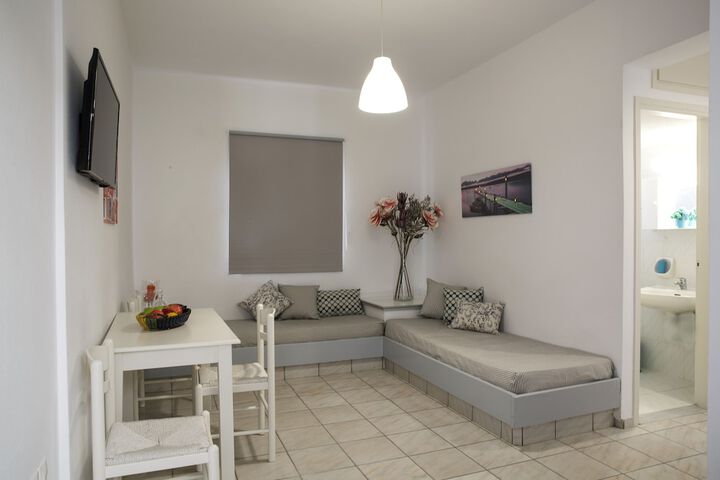 Room 8 of 25