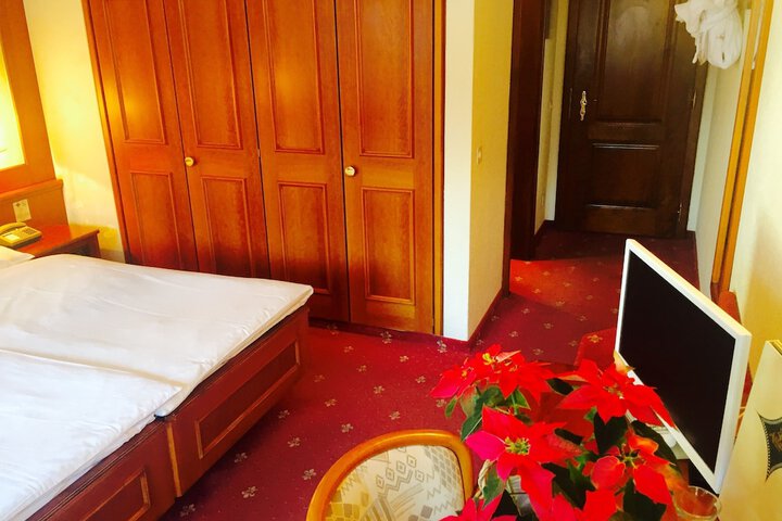 Room 19 of 55