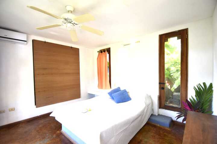 Room 2 of 41