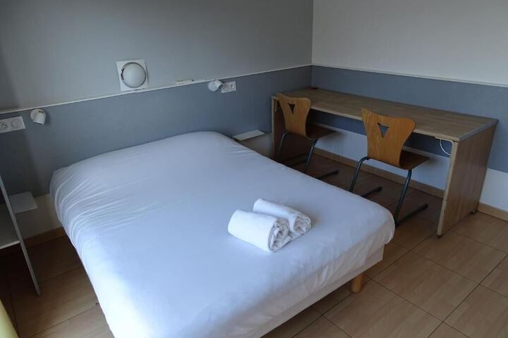 Room 43 of 89