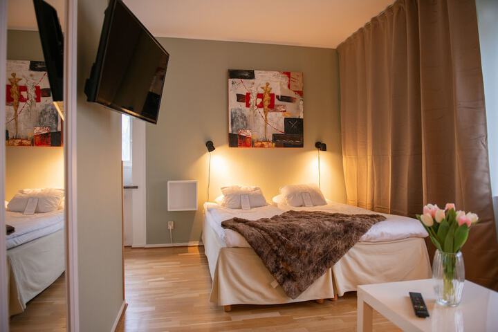 Room 2 of 19