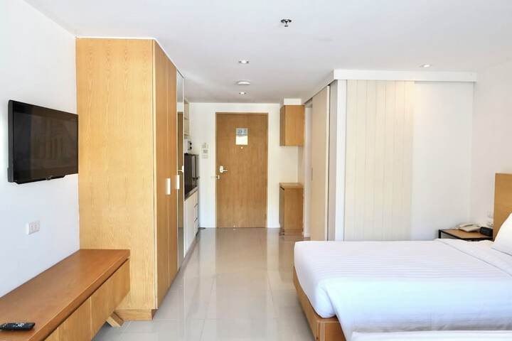 Room 17 of 120