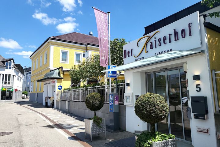 Hotel 63 of 64