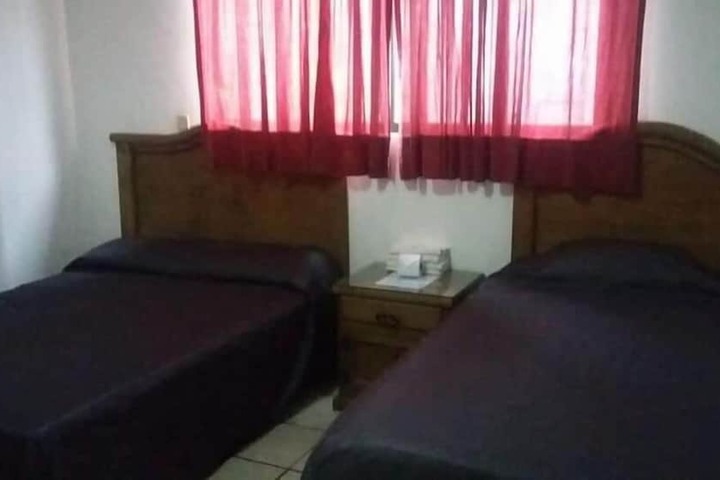 Room 2 of 8