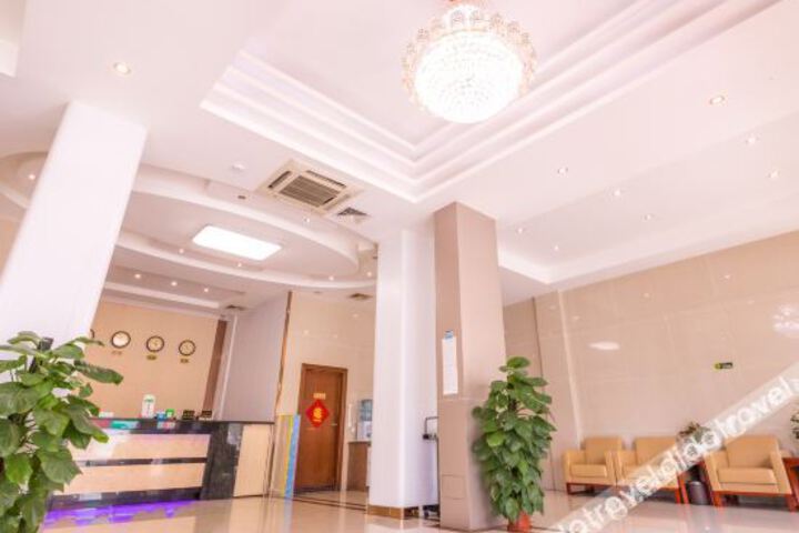 Hotel Interior 9 of 29