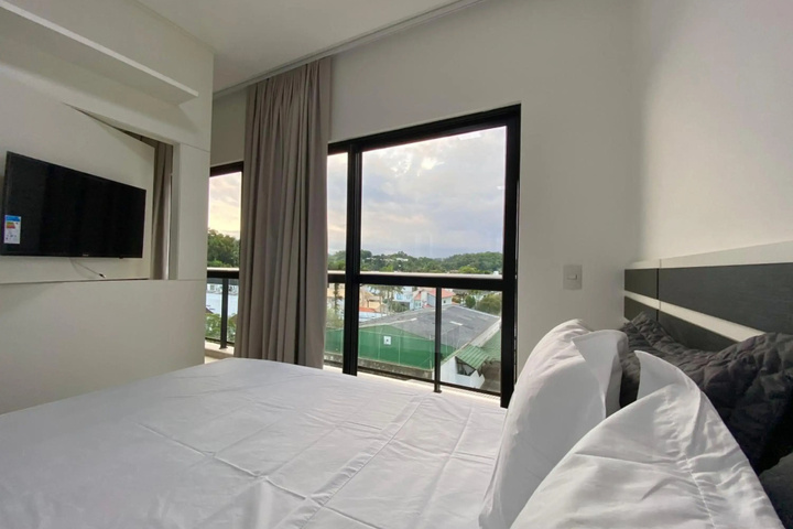 Room 2 of 14