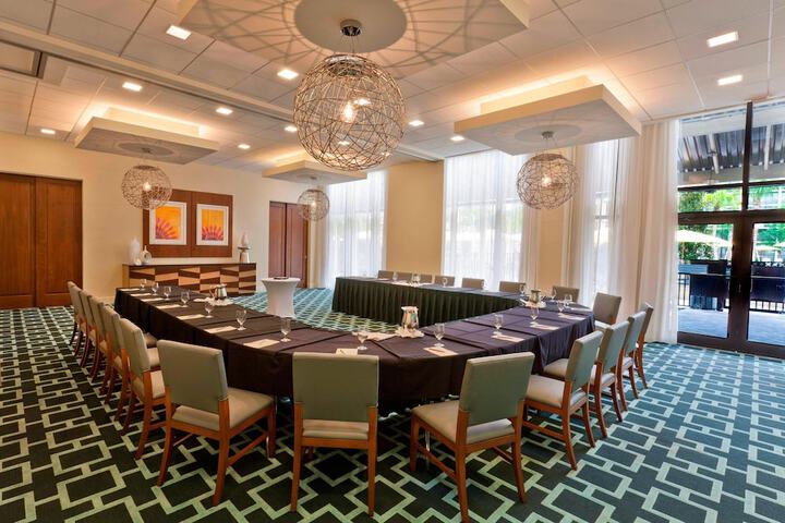 Meeting facility