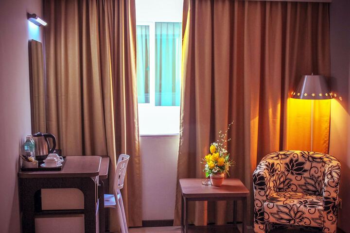 Room 16 of 53
