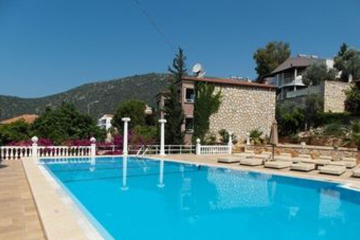 Pool 74 of 94