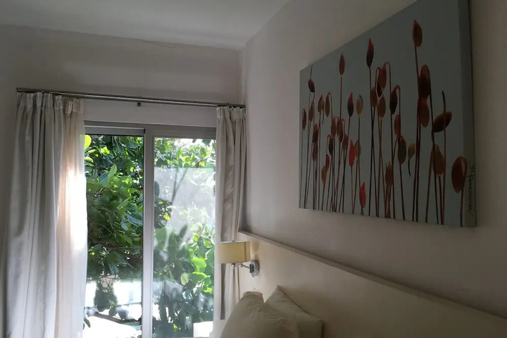 Room 6 of 21