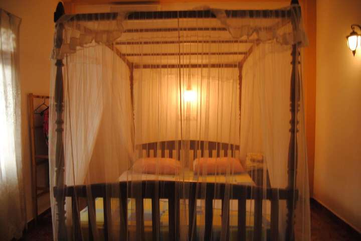 Room 2 of 17