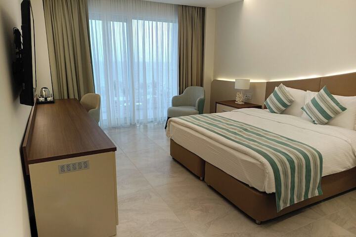 Room 8 of 92