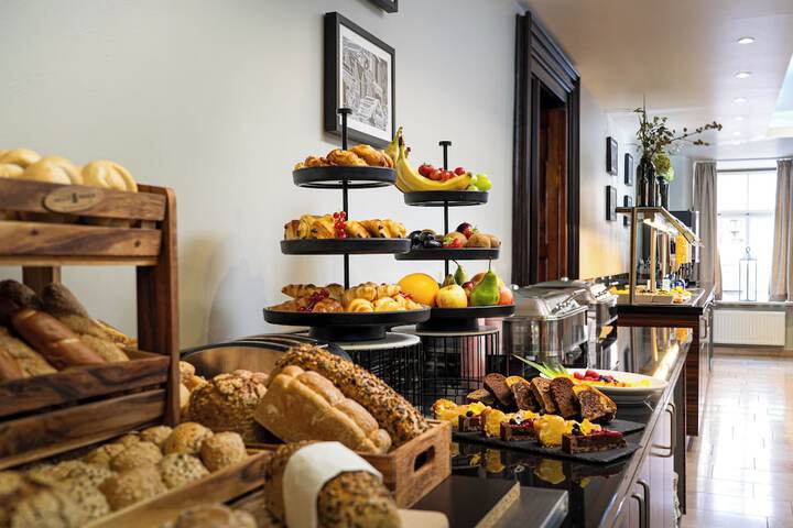 Dining Photos