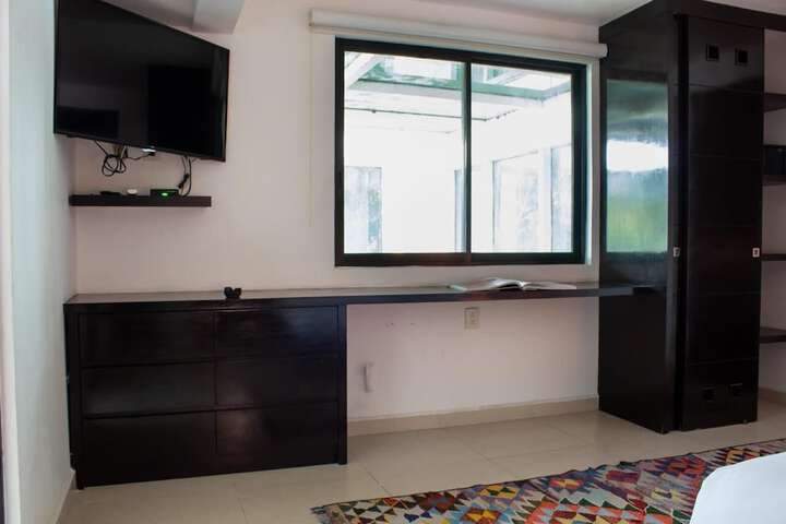 Room 13 of 39