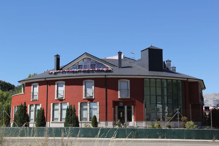 Exterior of Tremazal Hotel