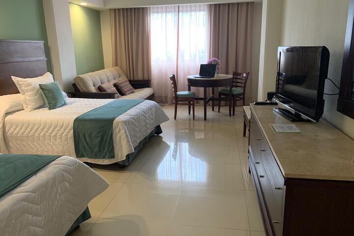 Room 4 of 15