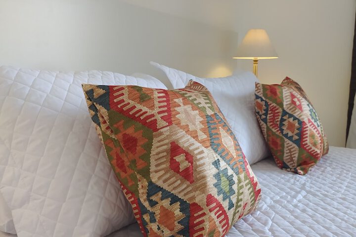 Room 4 of 65