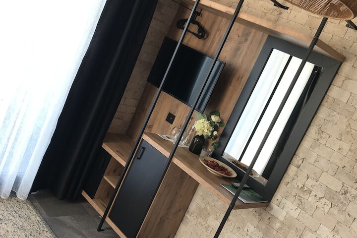 Room 13 of 52